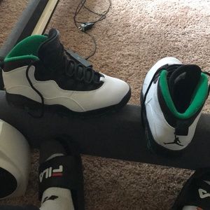 Jordans 10 never worn still have box and all